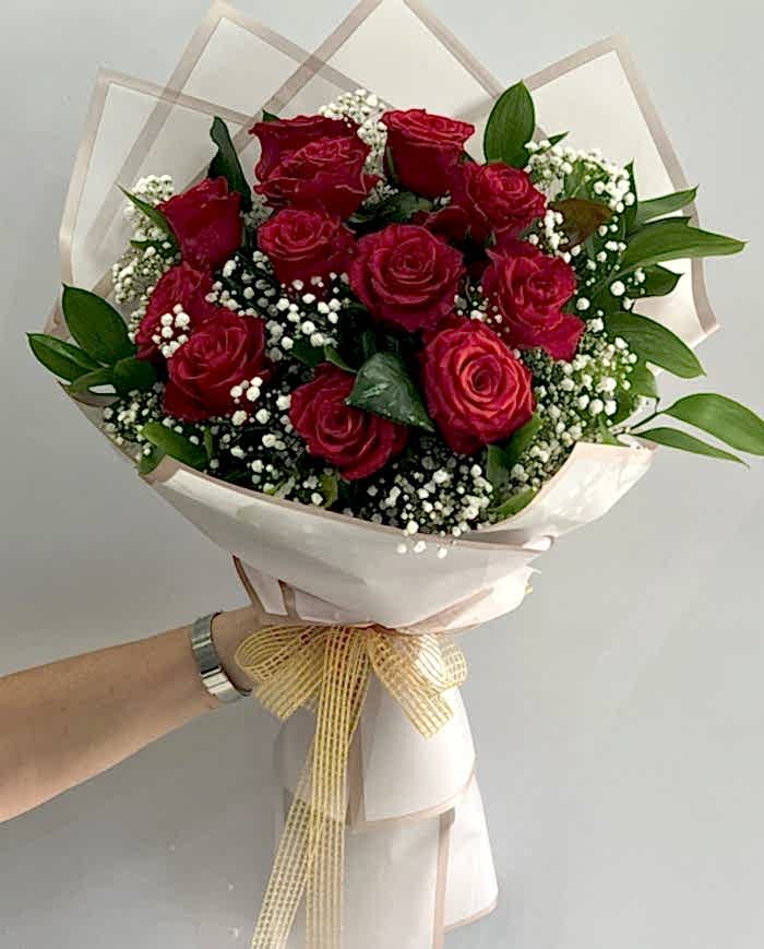 11 Adet Kırmızı Gül Buketi